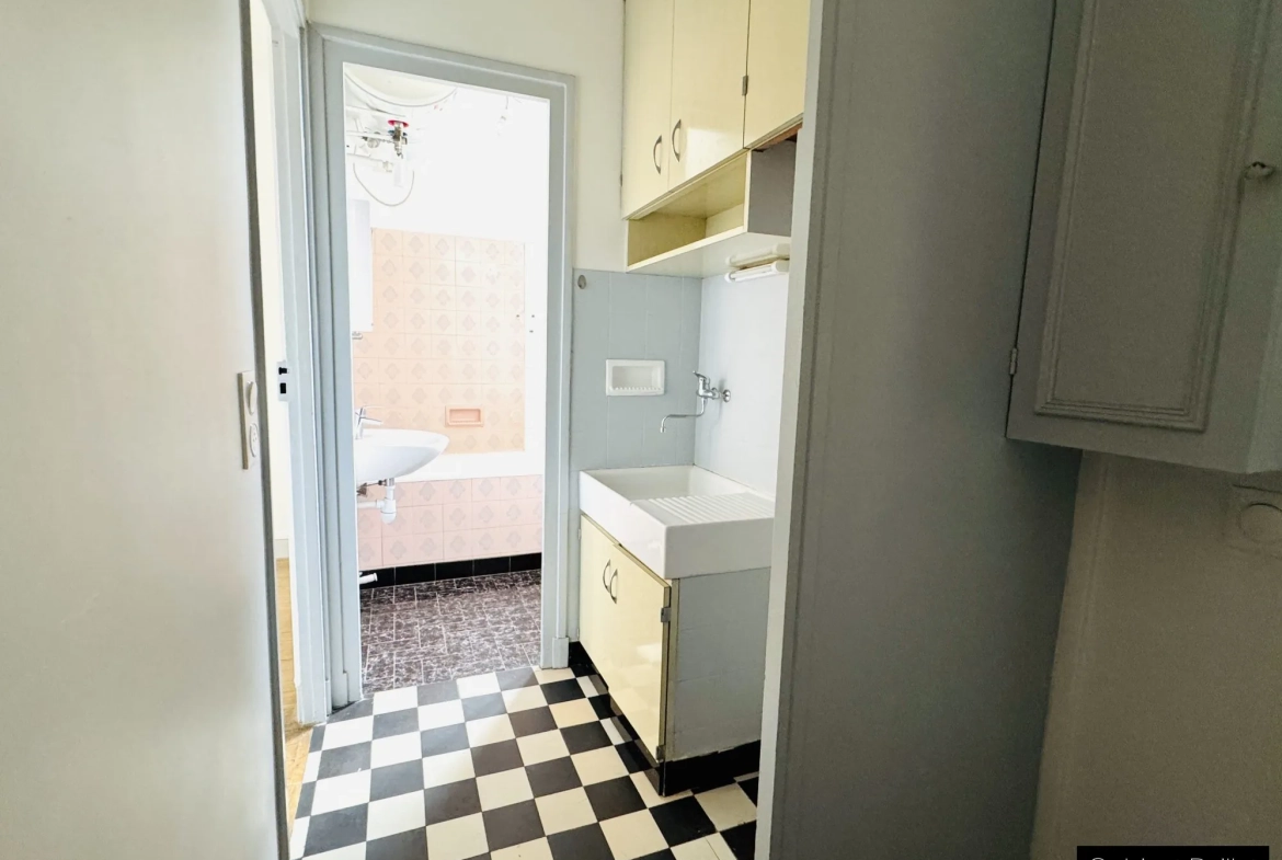 Très bel appartement de 16,15 m² au cœur de Vincennes avec cave, dernier étage 