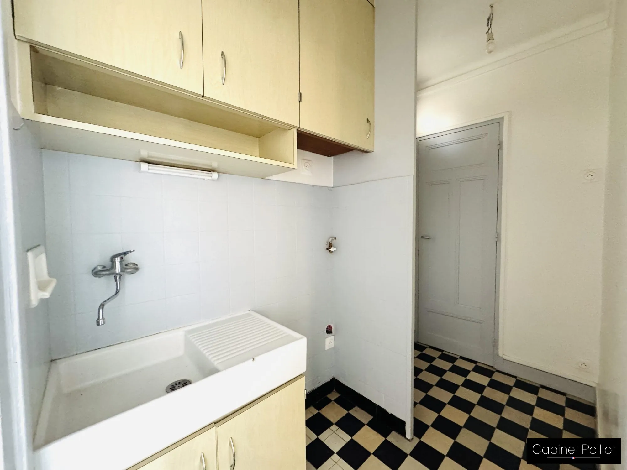 Très bel appartement de 16,15 m² au cœur de Vincennes avec cave, dernier étage 