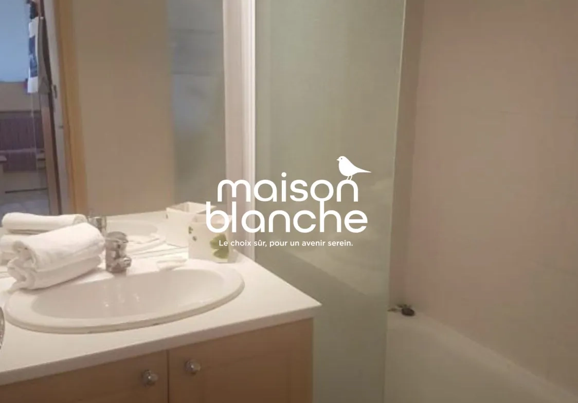 Investissez dans un Appartement Meublé en LMNP à Mauguio avec Bail Commercial jusqu'en 2033 