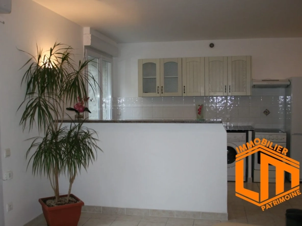 Investissez dans une maison divisée en deux logements loués à Usclas-d'Hérault