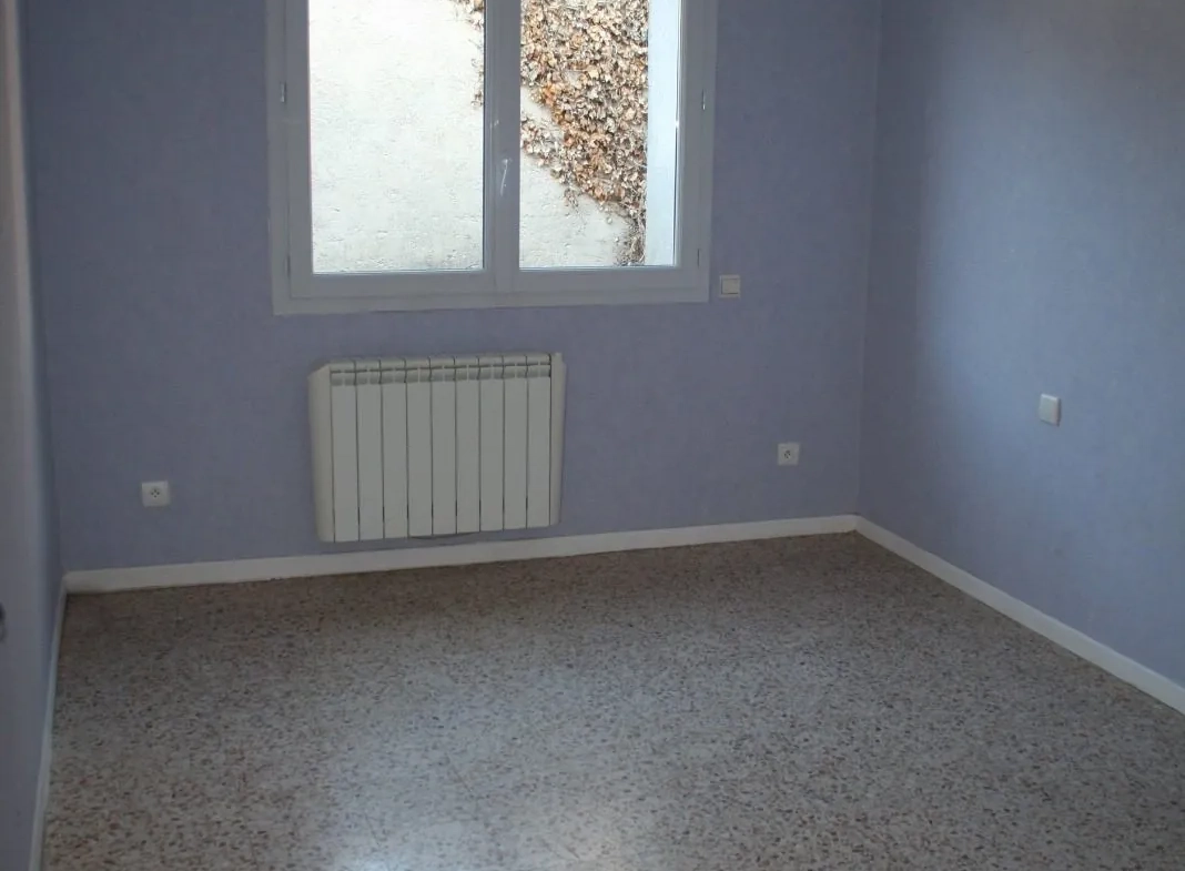 Investissez dans une maison divisée en deux logements loués à Usclas-d'Hérault 