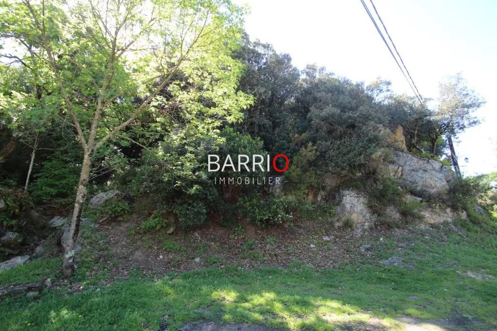 Terrain de 1870 m² à Sorède - Liberté de construction et vue exceptionnelle 