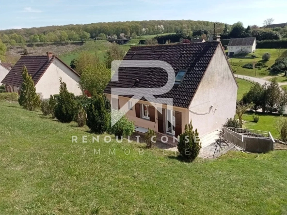 Maison individuelle à Normanville avec terrasse et 5 chambres – Proximité d'Évreux