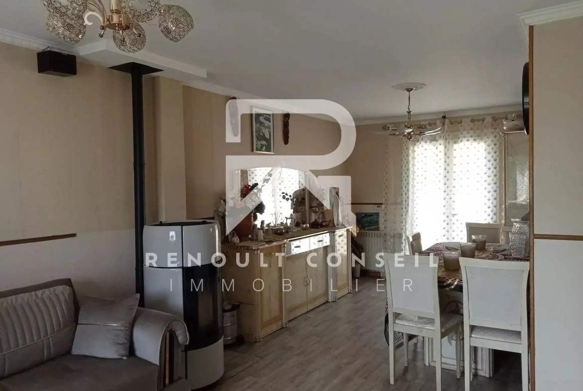 Maison individuelle à Normanville avec terrasse et 5 chambres – Proximité d'Évreux 