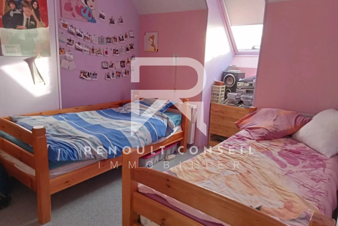 Maison individuelle à Normanville avec terrasse et 5 chambres – Proximité d'Évreux 