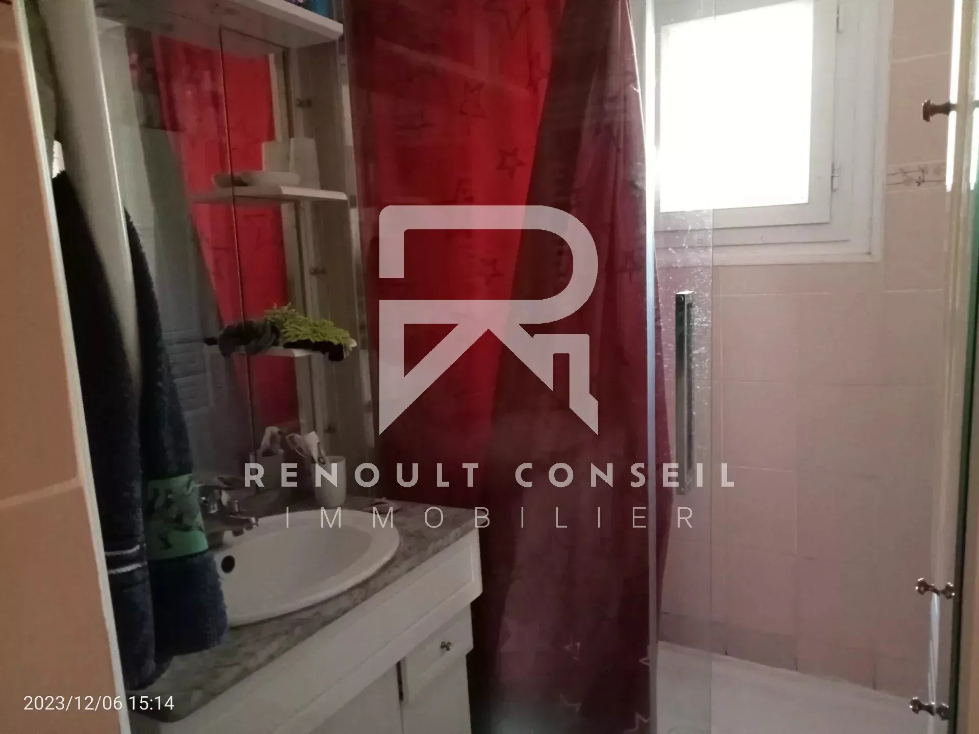 Maison individuelle à Normanville avec terrasse et 5 chambres – Proximité d'Évreux 
