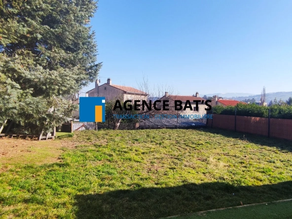 À vendre appartement de 85m² avec terrain et terrasse en La Talaudière