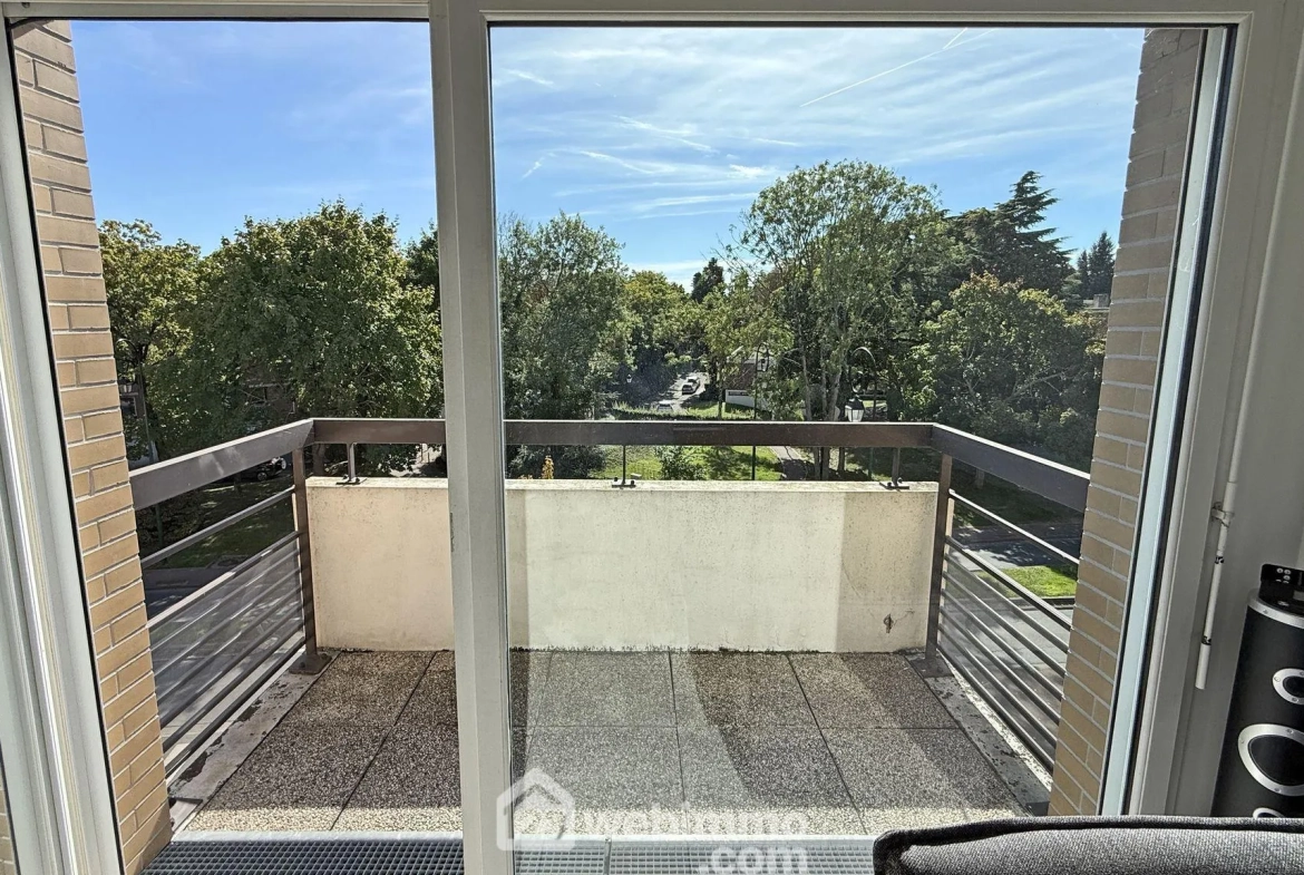 Appartement 2 pièces de 39m² à Sucy-en-Brie avec balcon et parking 