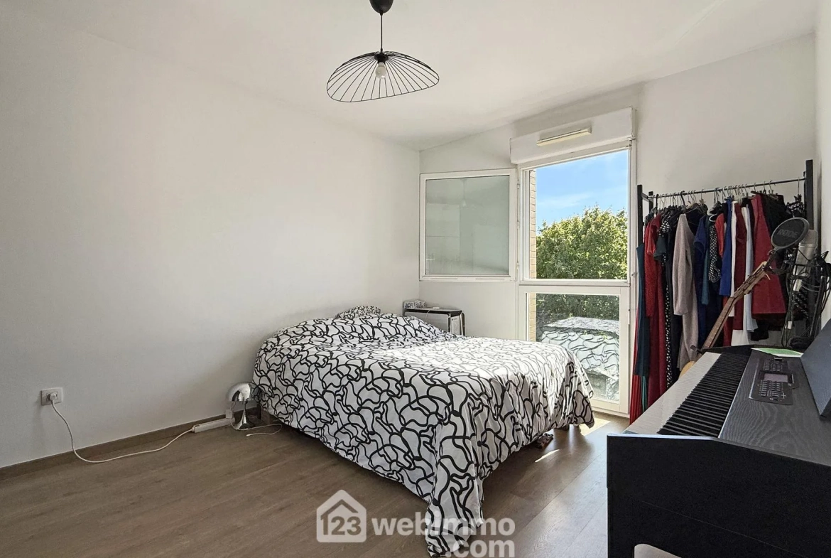 Appartement 2 pièces de 39m² à Sucy-en-Brie avec balcon et parking 