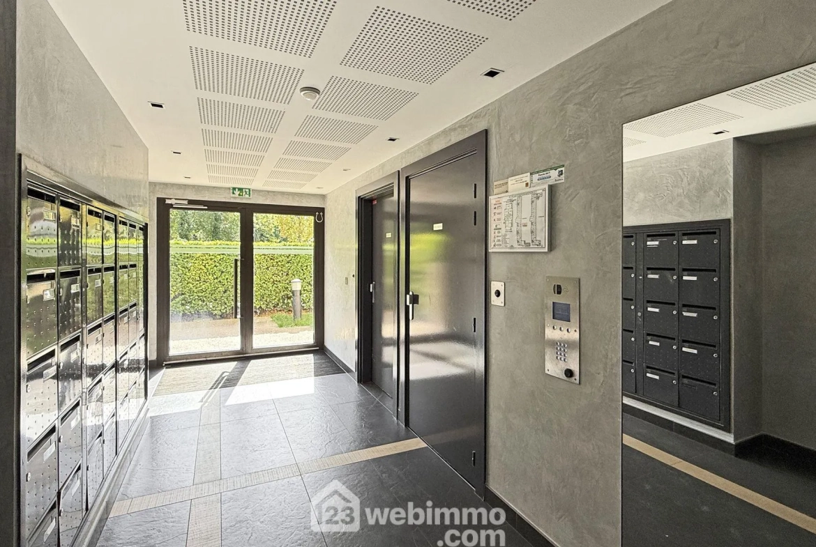 Appartement 2 pièces de 39m² à Sucy-en-Brie avec balcon et parking 