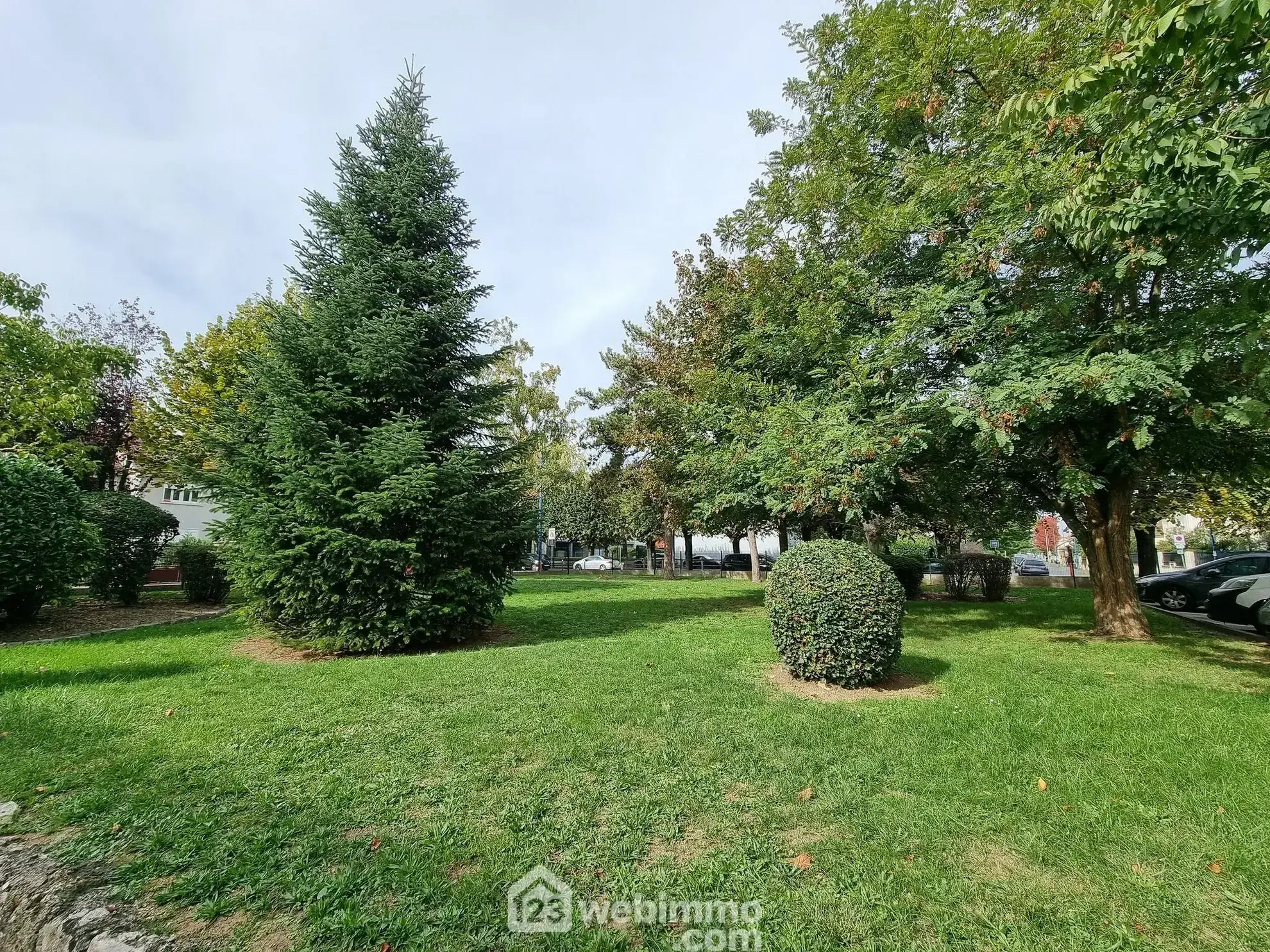 Appartement traversant de 64,61 m² à Choisy-le-Roi avec cave et jardin 