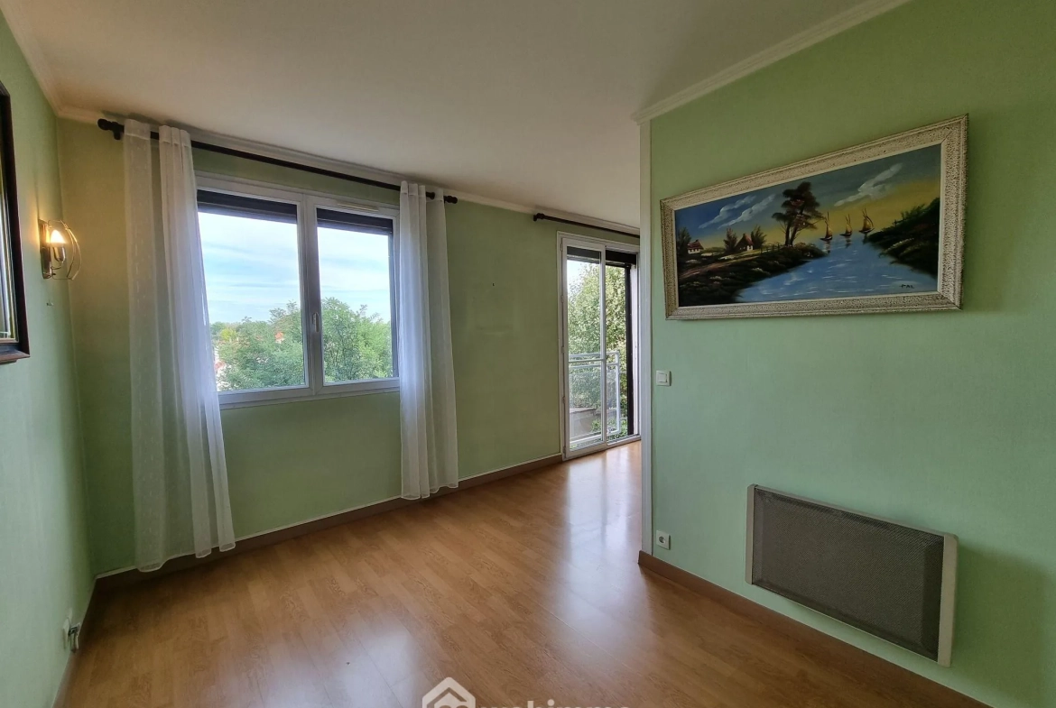 Appartement traversant de 64,61 m² à Choisy-le-Roi avec cave et jardin 