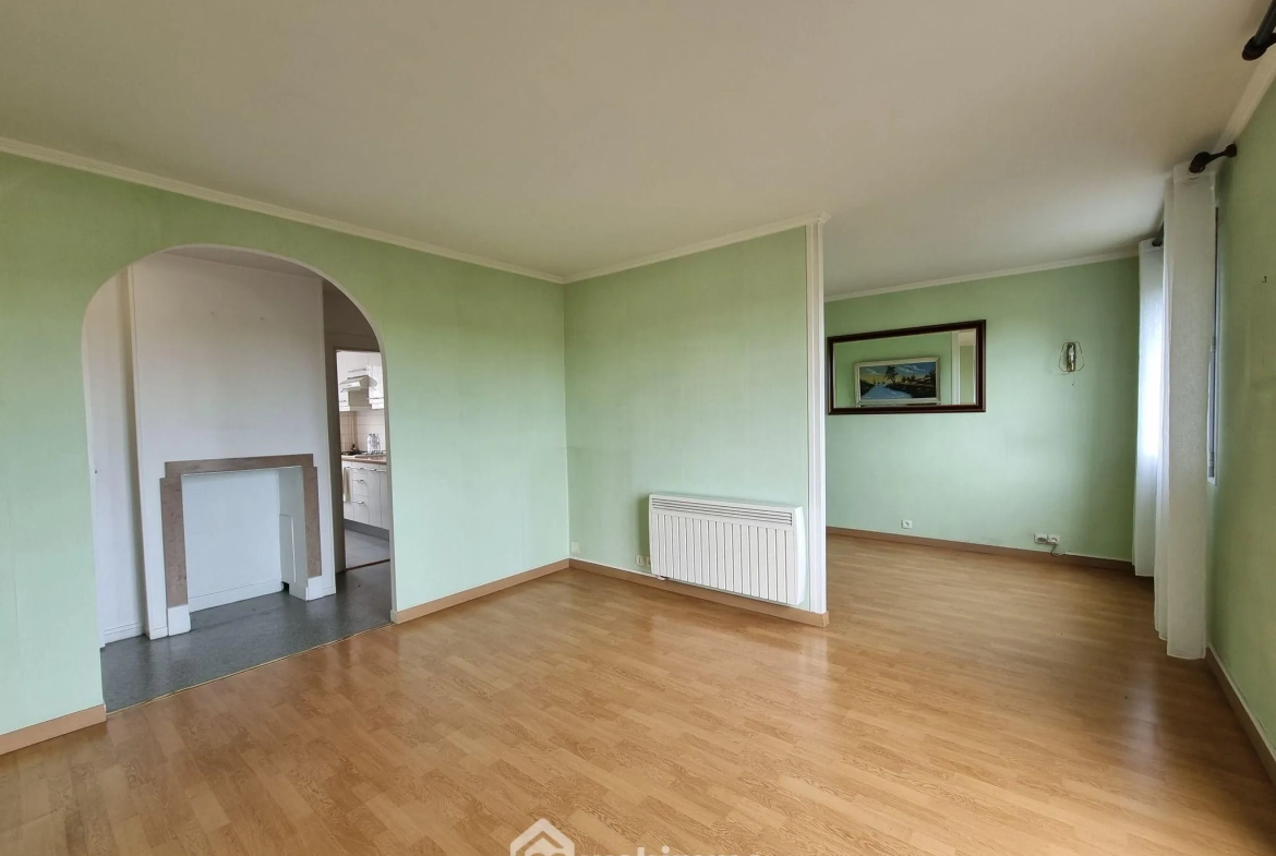 Appartement traversant de 64,61 m² à Choisy-le-Roi avec cave et jardin 