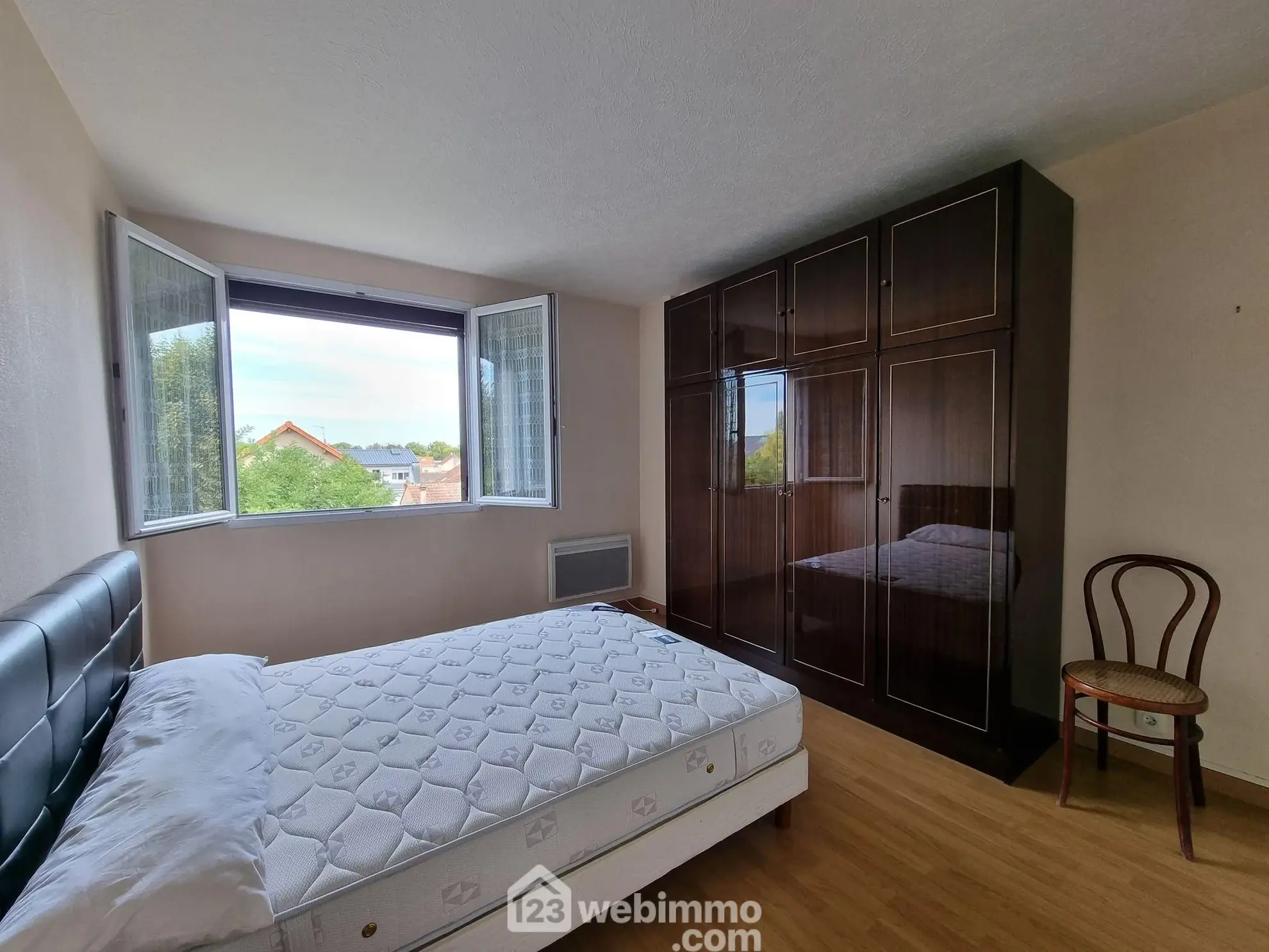 Appartement traversant de 64,61 m² à Choisy-le-Roi avec cave et jardin 