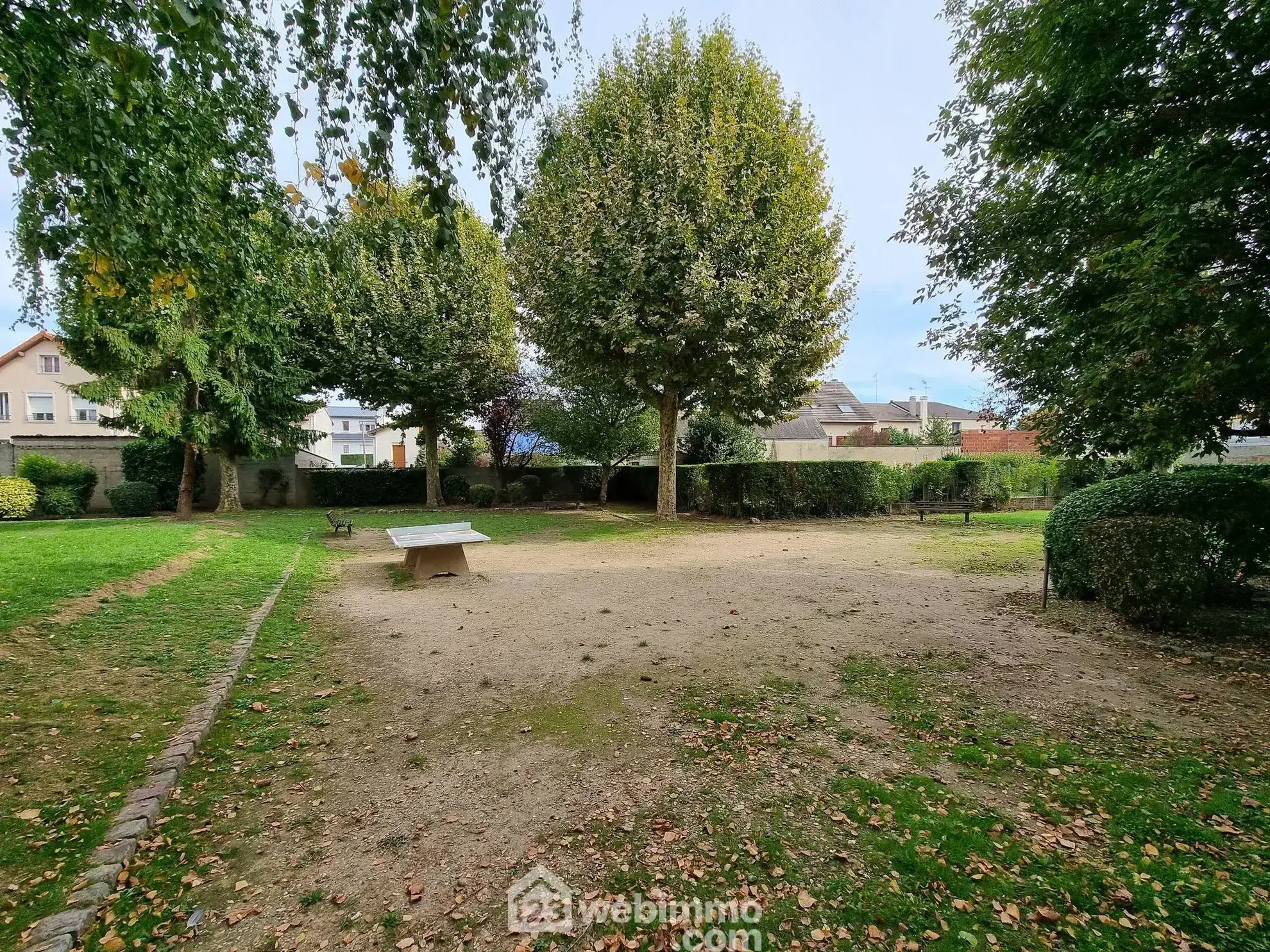 Appartement traversant de 64,61 m² à Choisy-le-Roi avec cave et jardin 