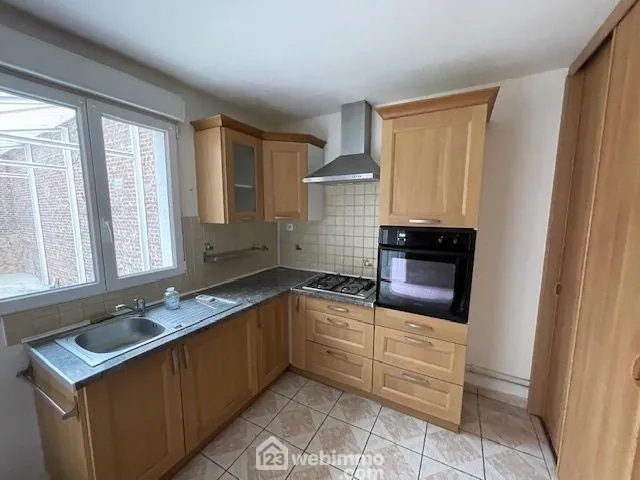 Maison ancienne avec dépendance et jardin à Noyon - 46m² 