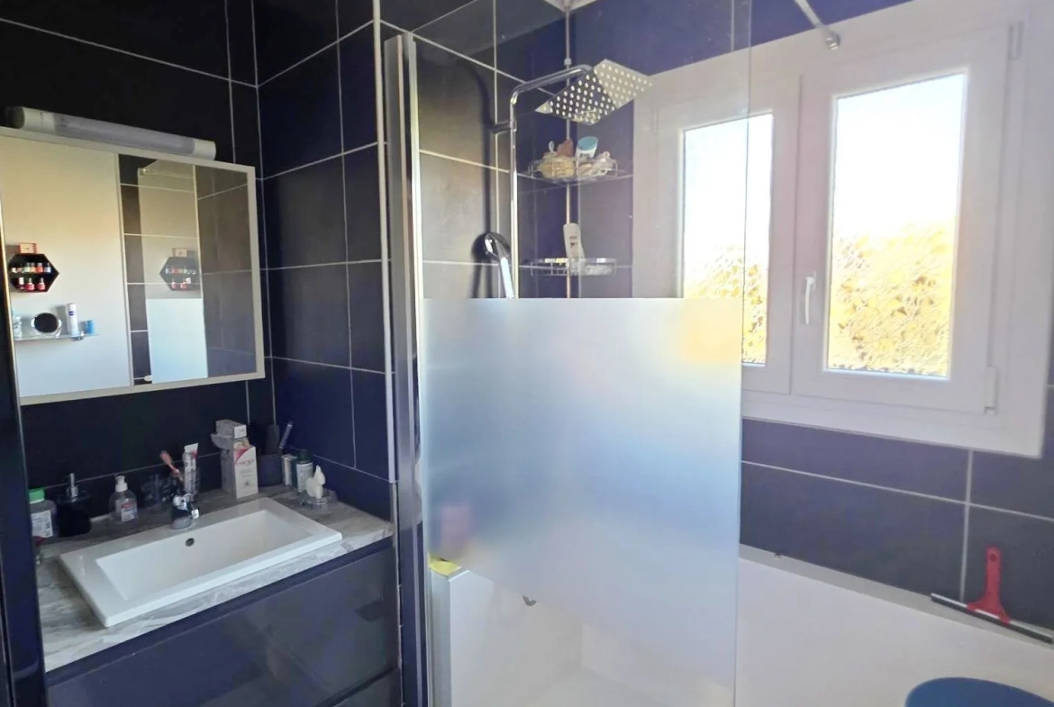 Maison individuelle de plain-pied à vendre près de Fécamp avec jardin 