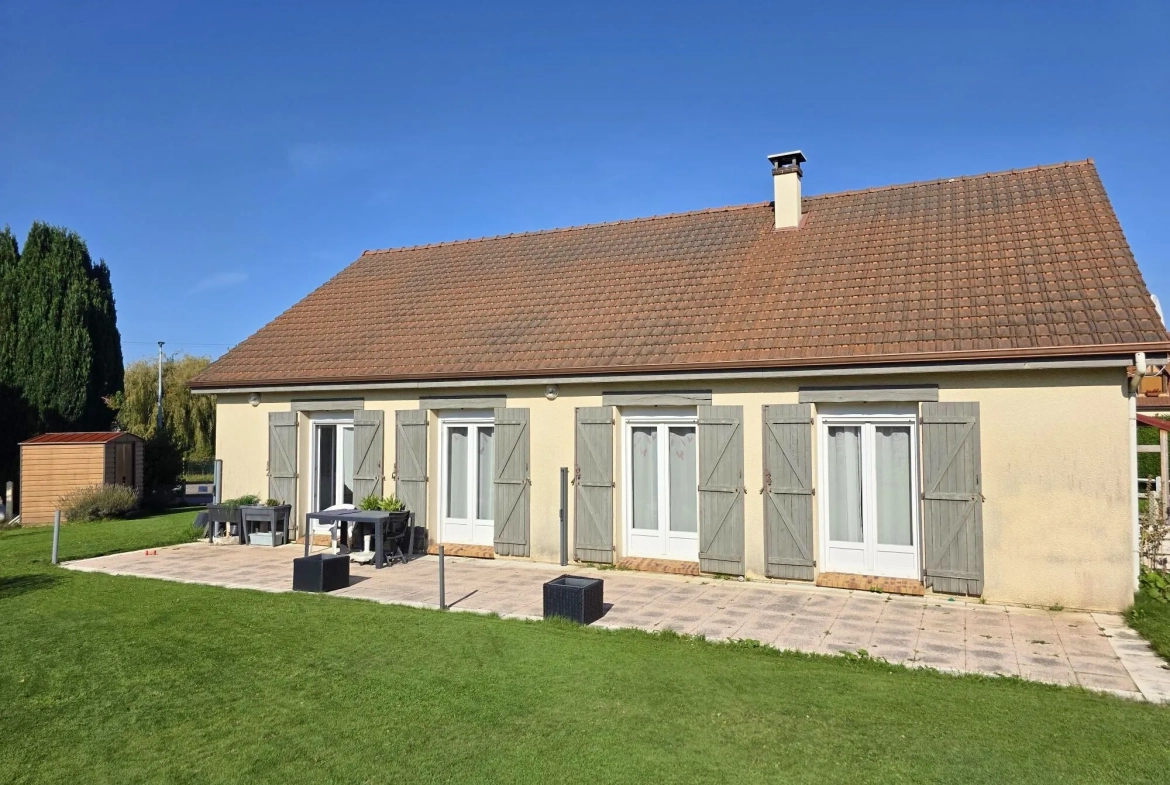 Maison individuelle de plain-pied à vendre près de Fécamp avec jardin 