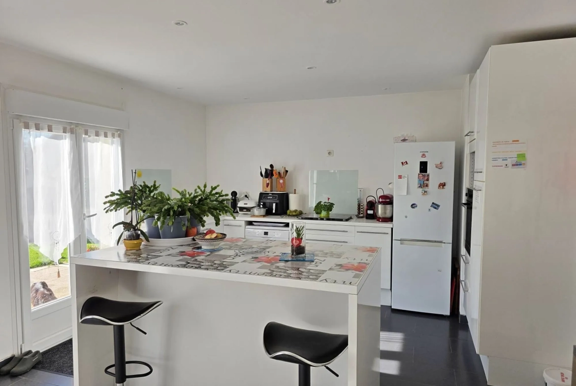 Maison individuelle de plain-pied à vendre près de Fécamp avec jardin 