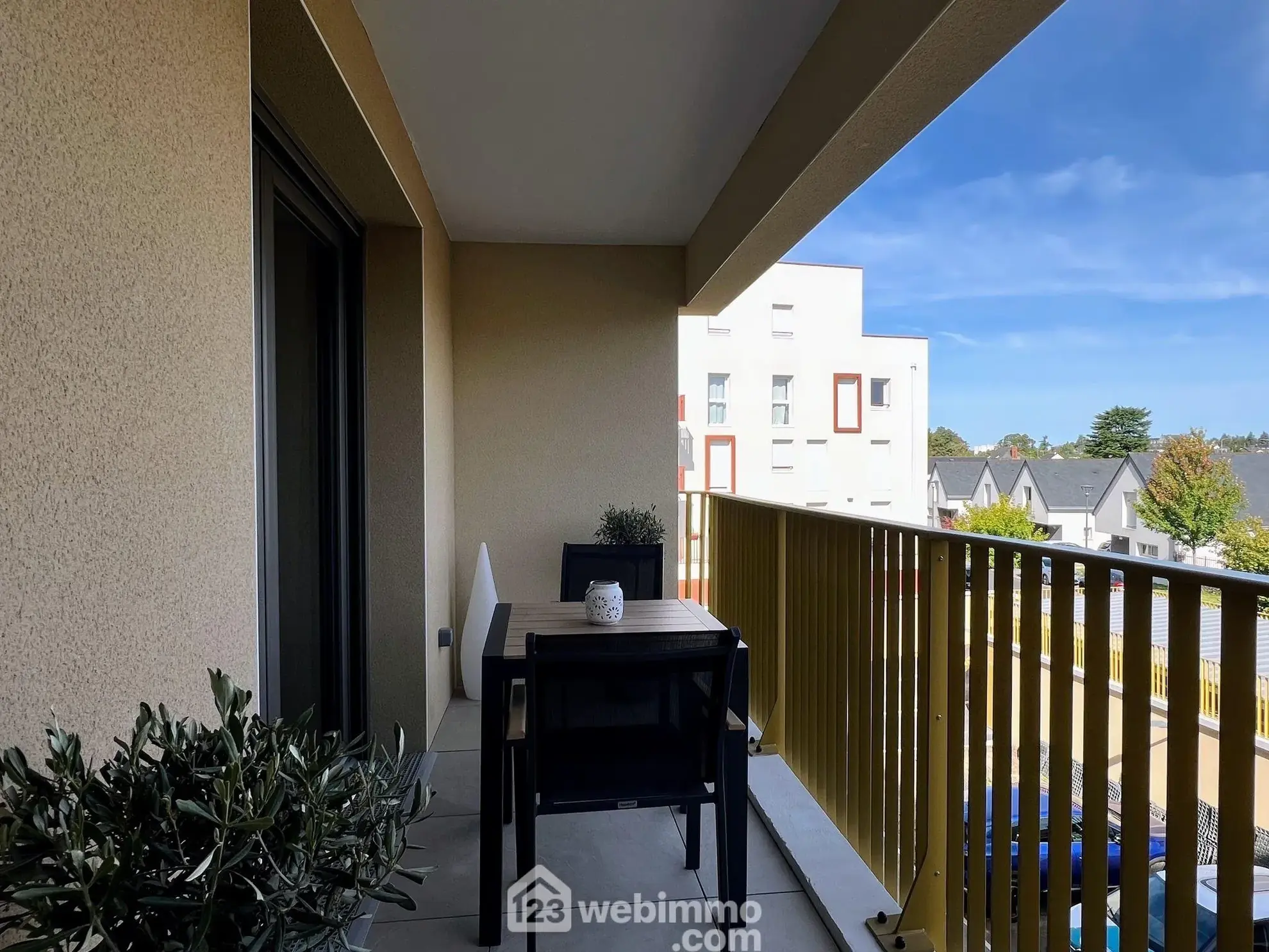 Appartement T2 de 52 m² aux Ponts-de-Cé avec balcon loggia, livraison 2025 