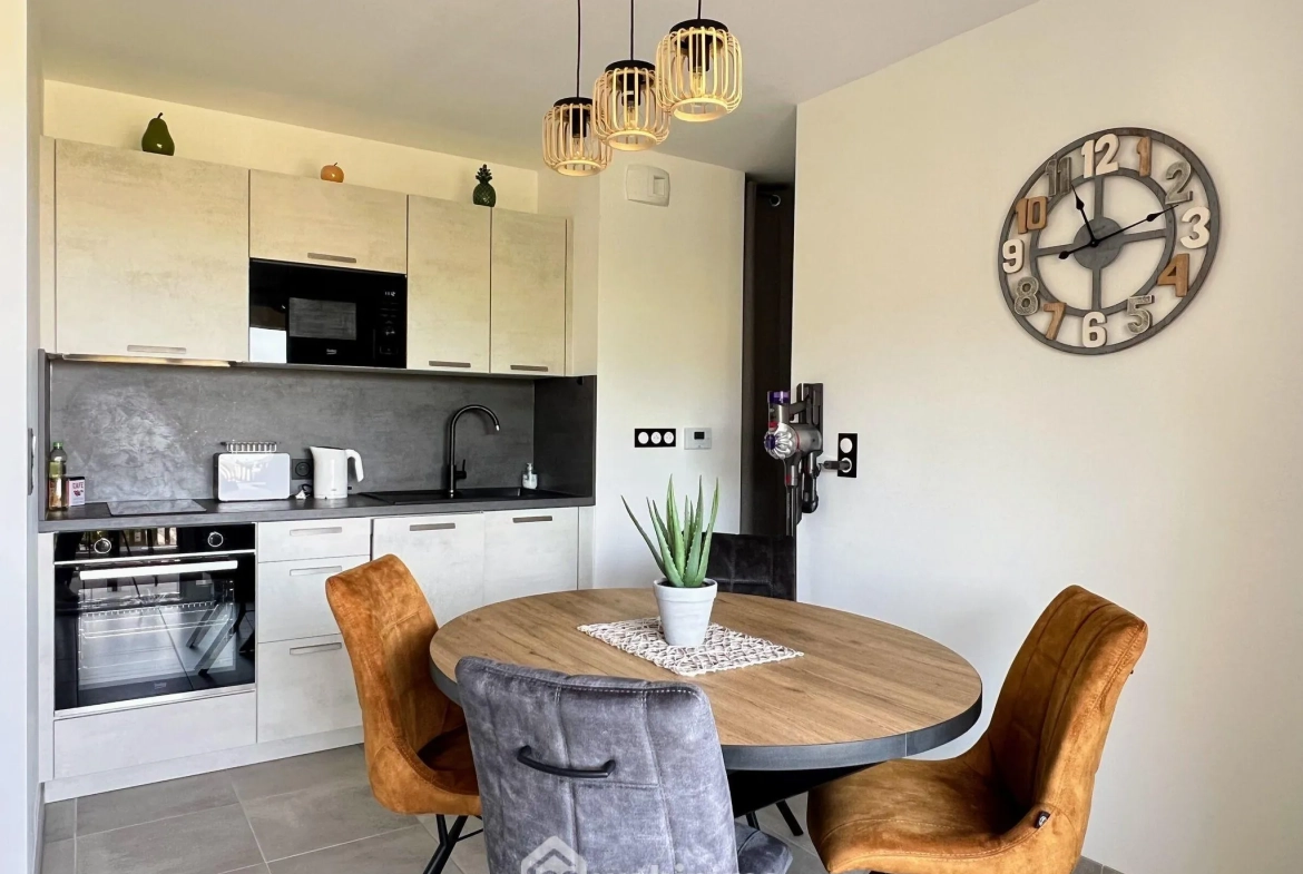 Appartement T2 de 52 m² aux Ponts-de-Cé avec balcon loggia, livraison 2025 