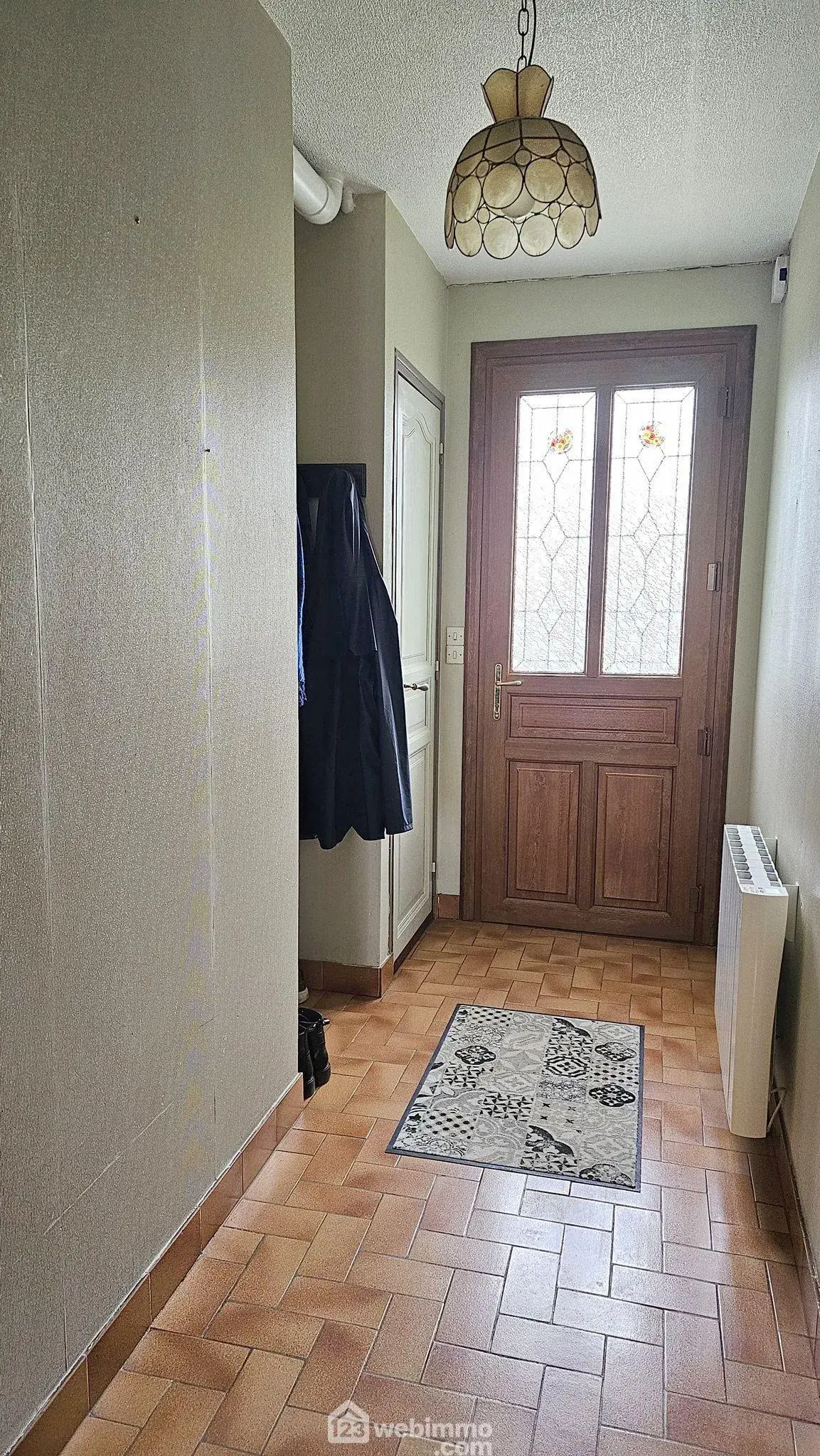 Maison à vendre de 108 m² à Treuzy-Levelay, proche Nemours, idéal pour rénovation avec grand terrain 