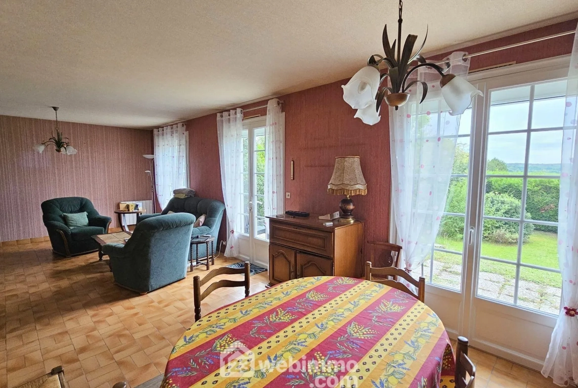 Maison à vendre de 108 m² à Treuzy-Levelay, proche Nemours, idéal pour rénovation avec grand terrain 