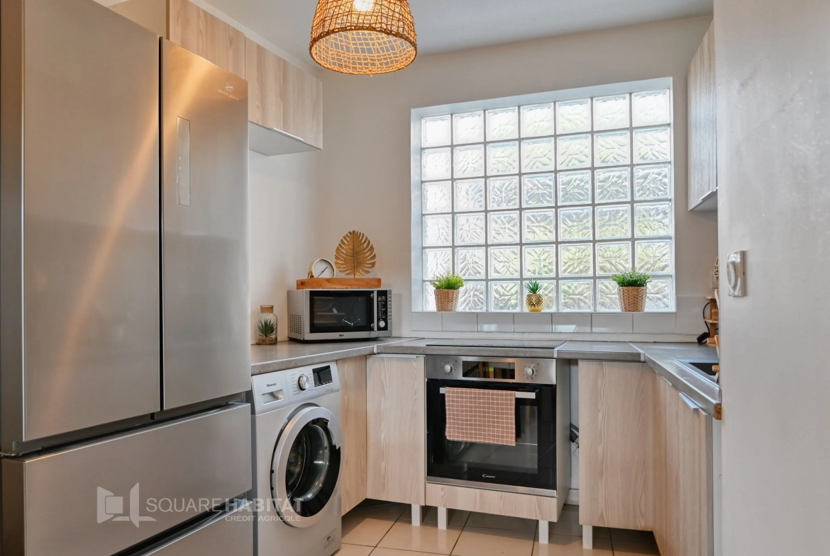 Appartement 3 pièces avec terrasse et parking à Marseille 13014 