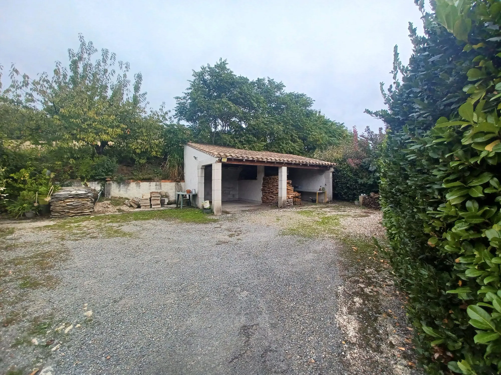 Belle maison de 144 m² avec grand jardin et vue campagne à Réalmont 