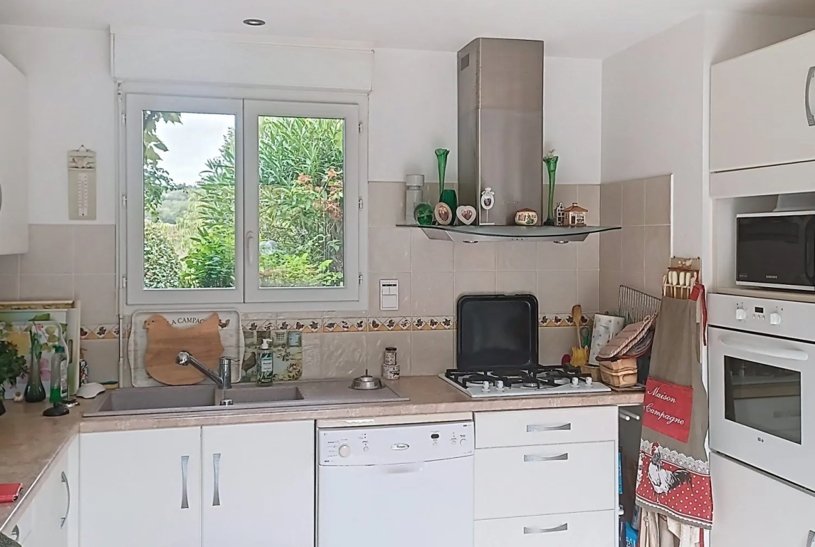 Belle maison T5 avec grand jardin et vue campagne à Lautrec 