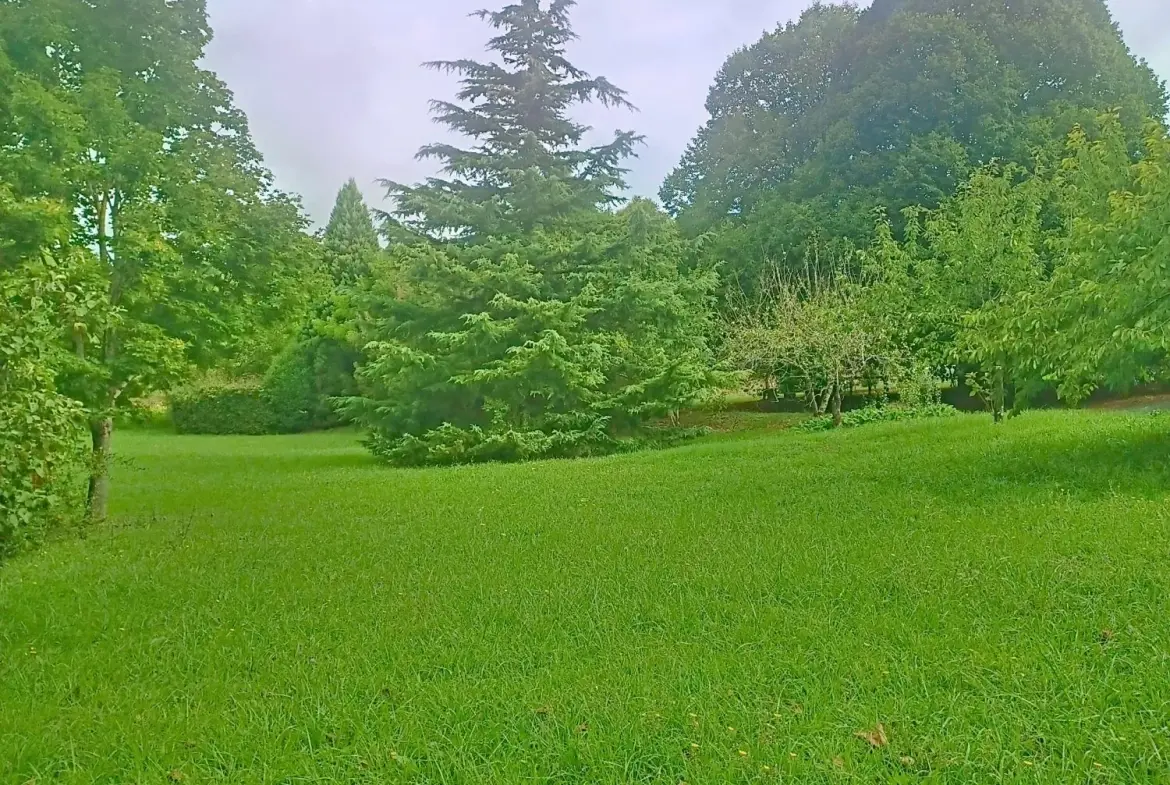 Belle maison T5 avec grand jardin et vue campagne à Lautrec 