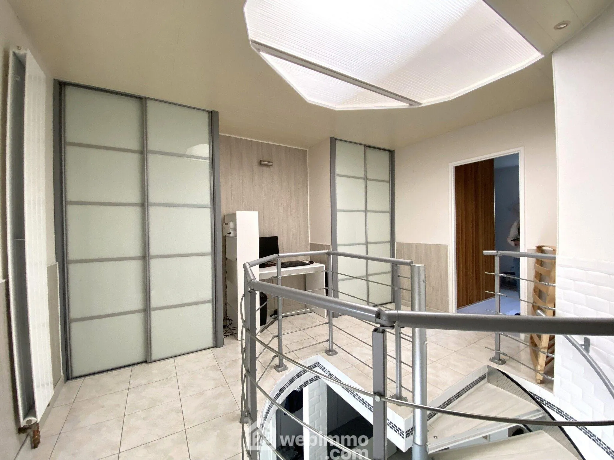 Charmante maison mitoyenne de 100 m² à Bondoufle avec jardin et garage 
