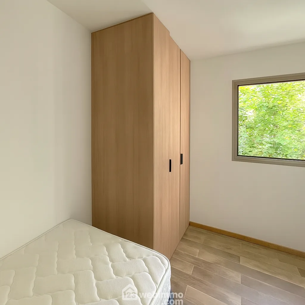 Appartement 2 pièces rénové avec terrasse plein sud à Sainte-Maxime 