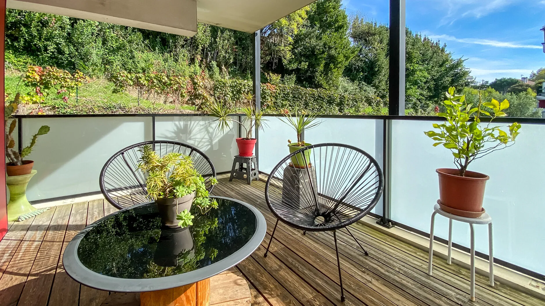 Appartement T2 avec terrasse ensoleillée et parking privé à Bayonne Les Arènes 