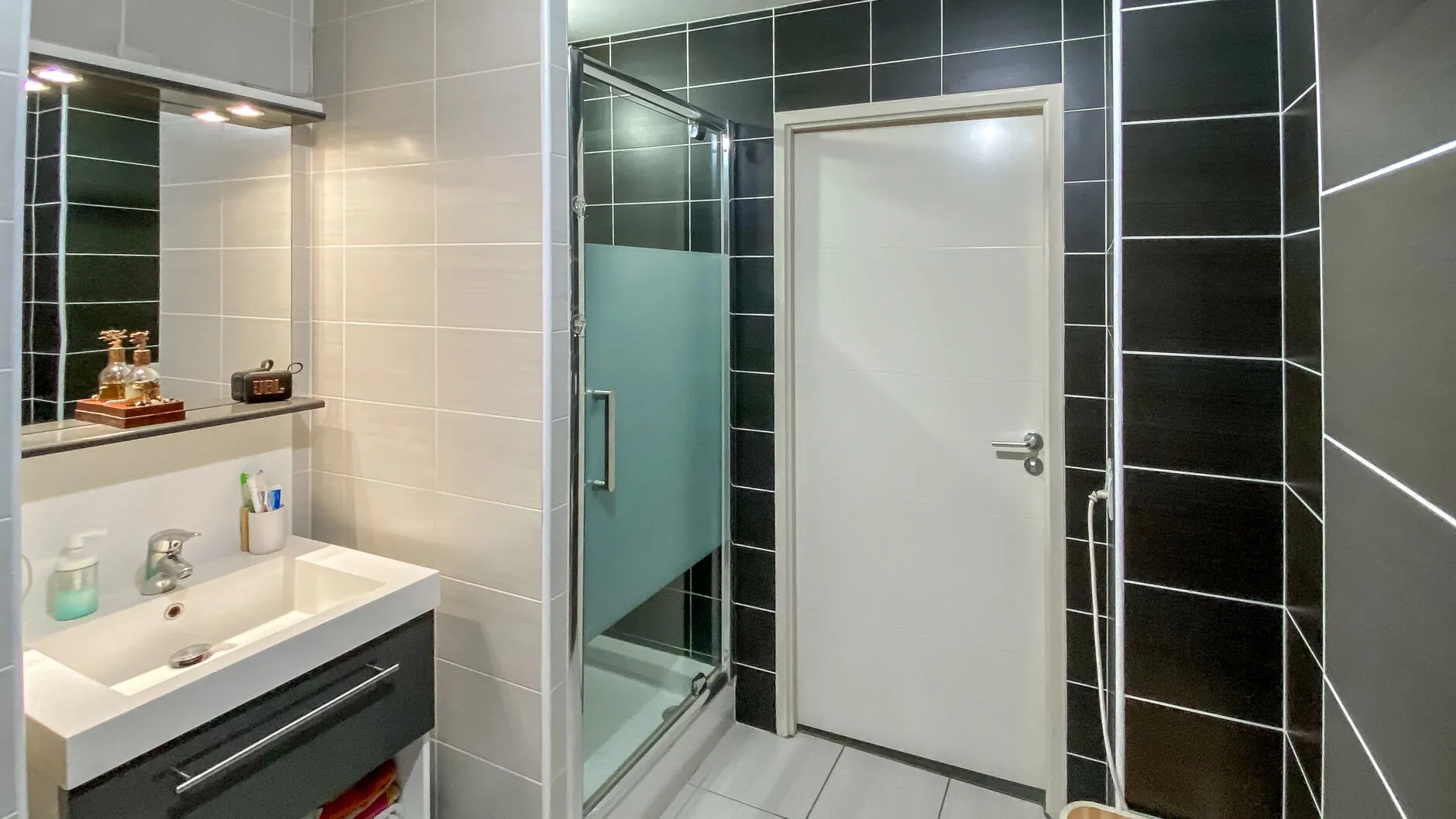 Appartement T2 avec terrasse ensoleillée et parking privé à Bayonne Les Arènes 
