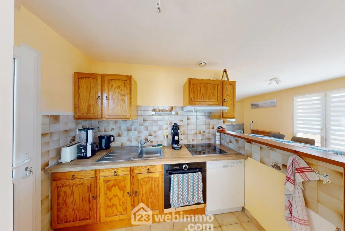 Maison à Jard-sur-Mer de 80,90 m² avec terrasse et garage, proche plages 