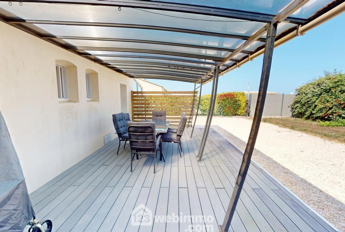 Maison à Jard-sur-Mer de 80,90 m² avec terrasse et garage, proche plages 
