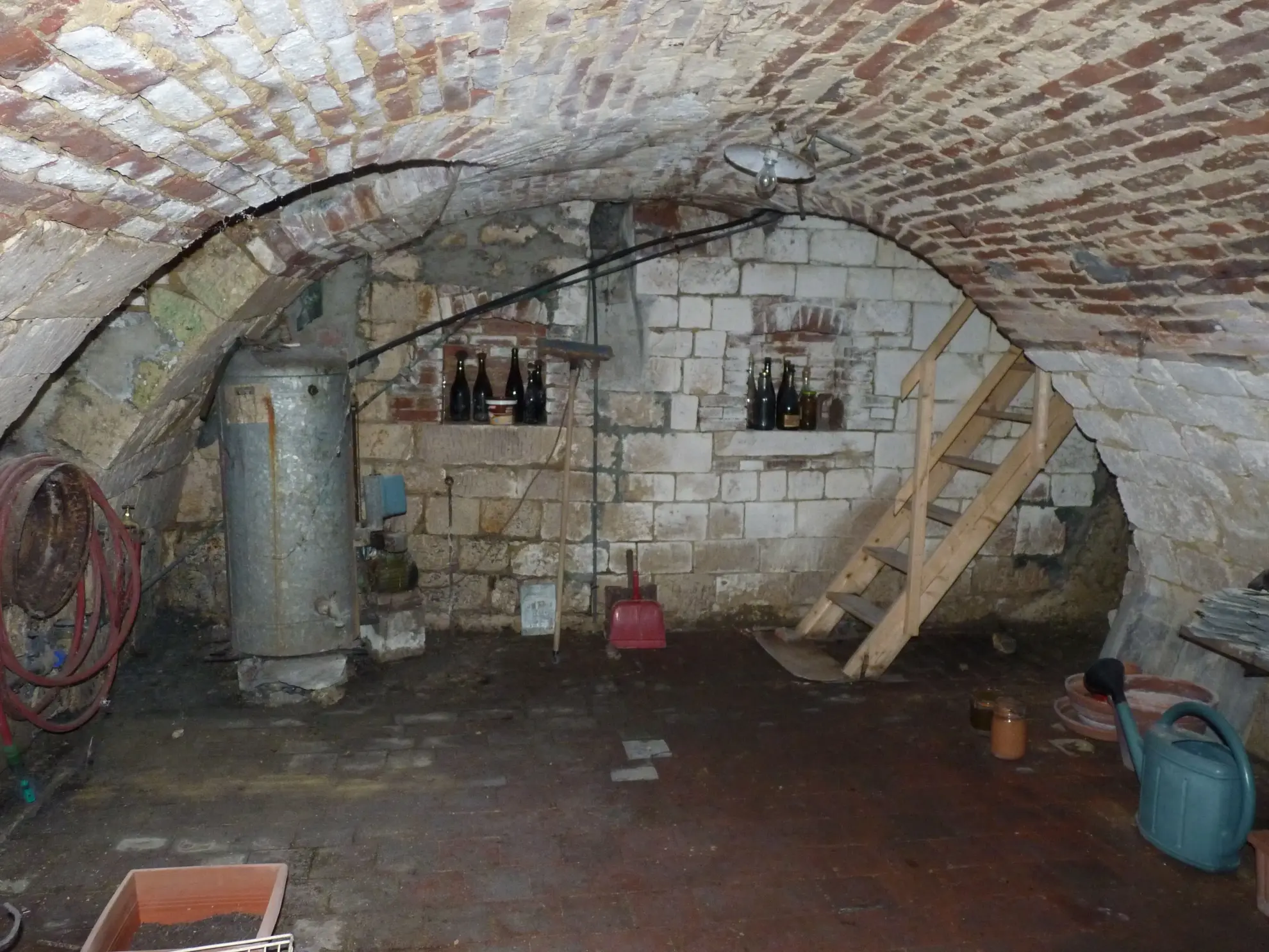 Maison à vendre de 125m² proche Signy l'Abbaye avec cave et grand terrain 