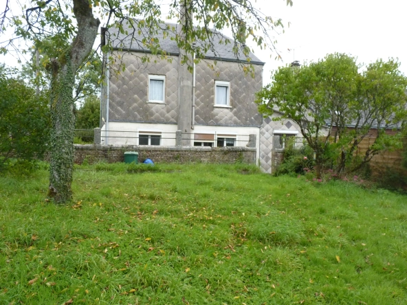 Belle maison de 125 m² avec terrain, cave et grenier dans un village proche de Signy l'Abbaye