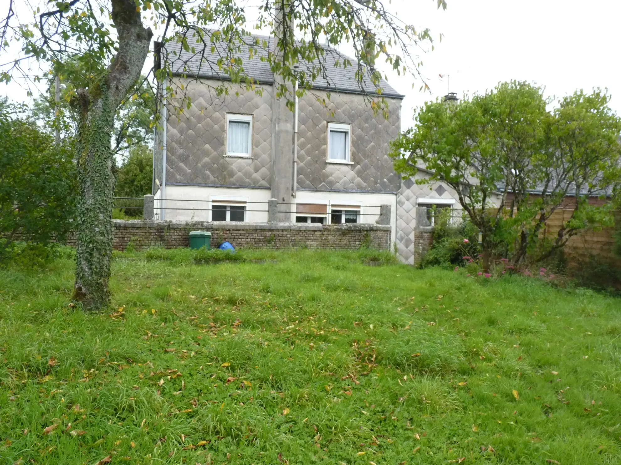 Maison à vendre de 125m² proche Signy l'Abbaye avec cave et grand terrain 