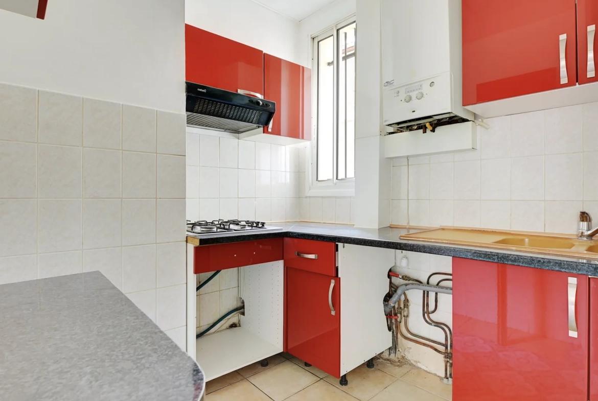 Appartement 2 pièces à Paris dans le 14e, idéal pour investissement ou résidence 