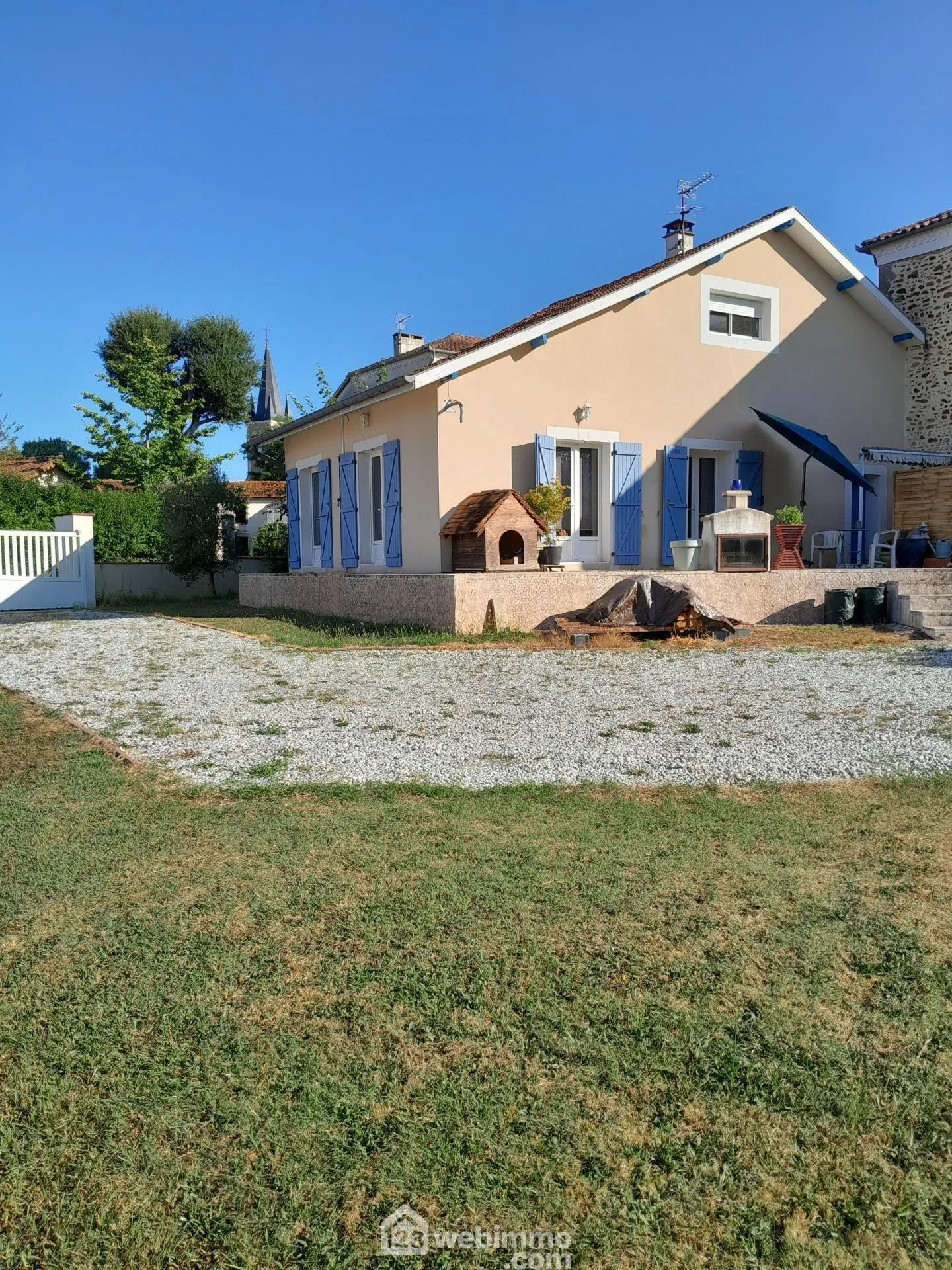 Maison d'investissement locatif à Hagetmau avec grand jardin et forte rentabilité 