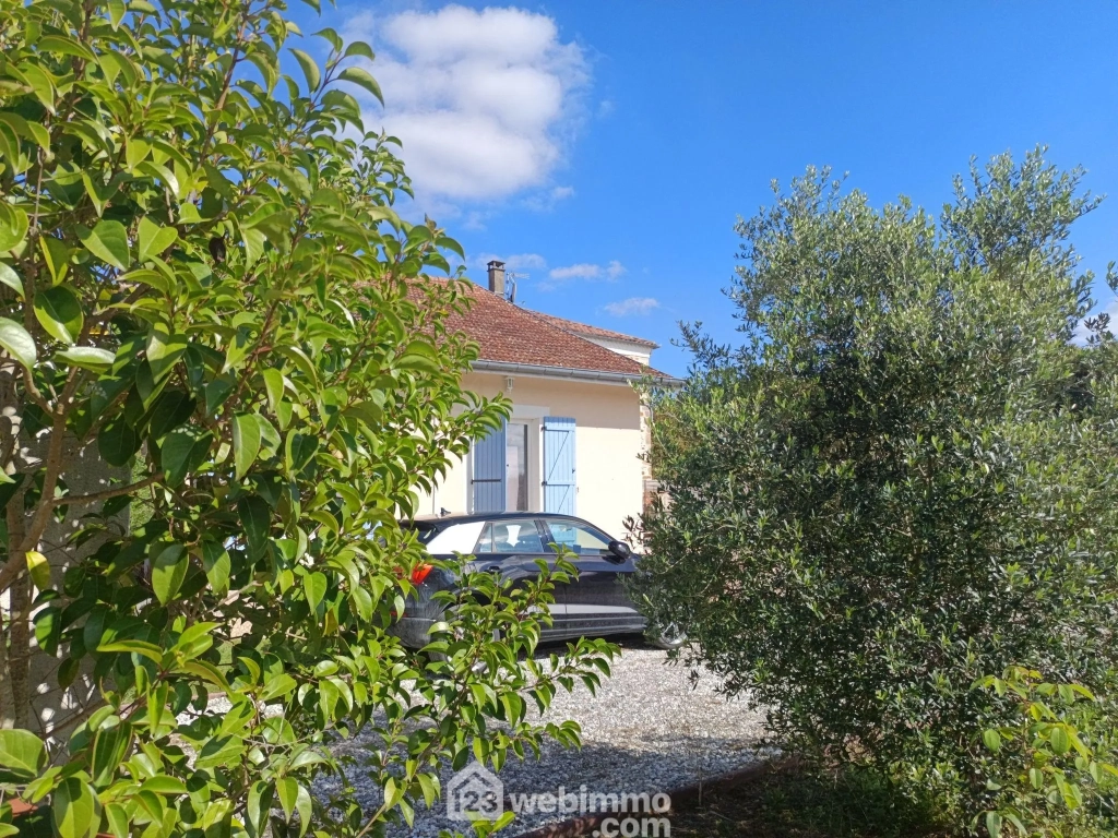 Maison lumineuse de 119 m² avec jardin et potentiel locatif à Hagetmau