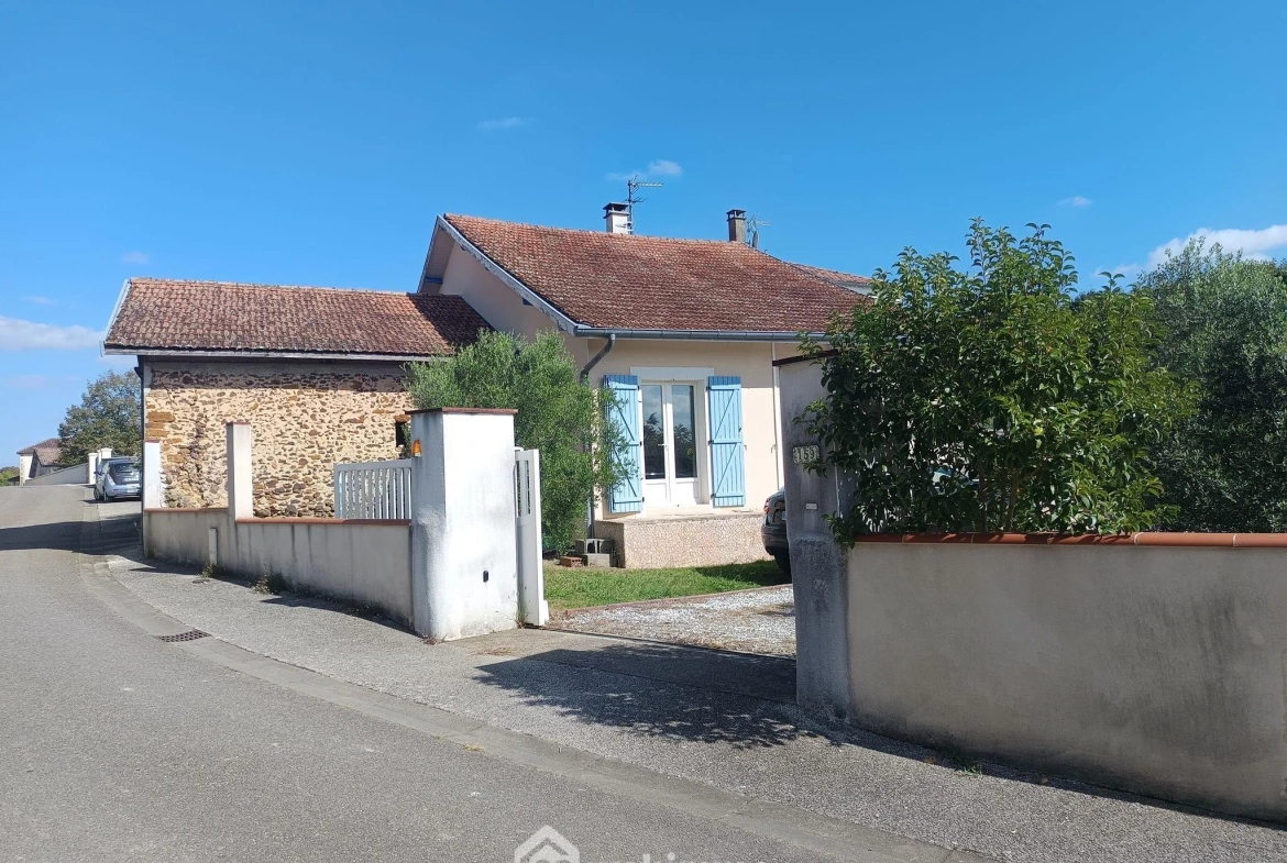 Maison lumineuse de 119 m² avec jardin et potentiel locatif à Hagetmau 