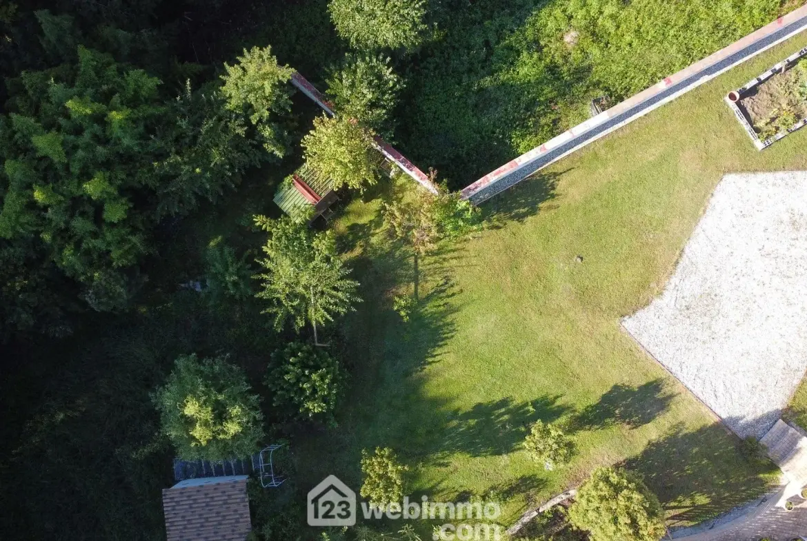 Maison lumineuse de 119 m² avec jardin et potentiel locatif à Hagetmau 