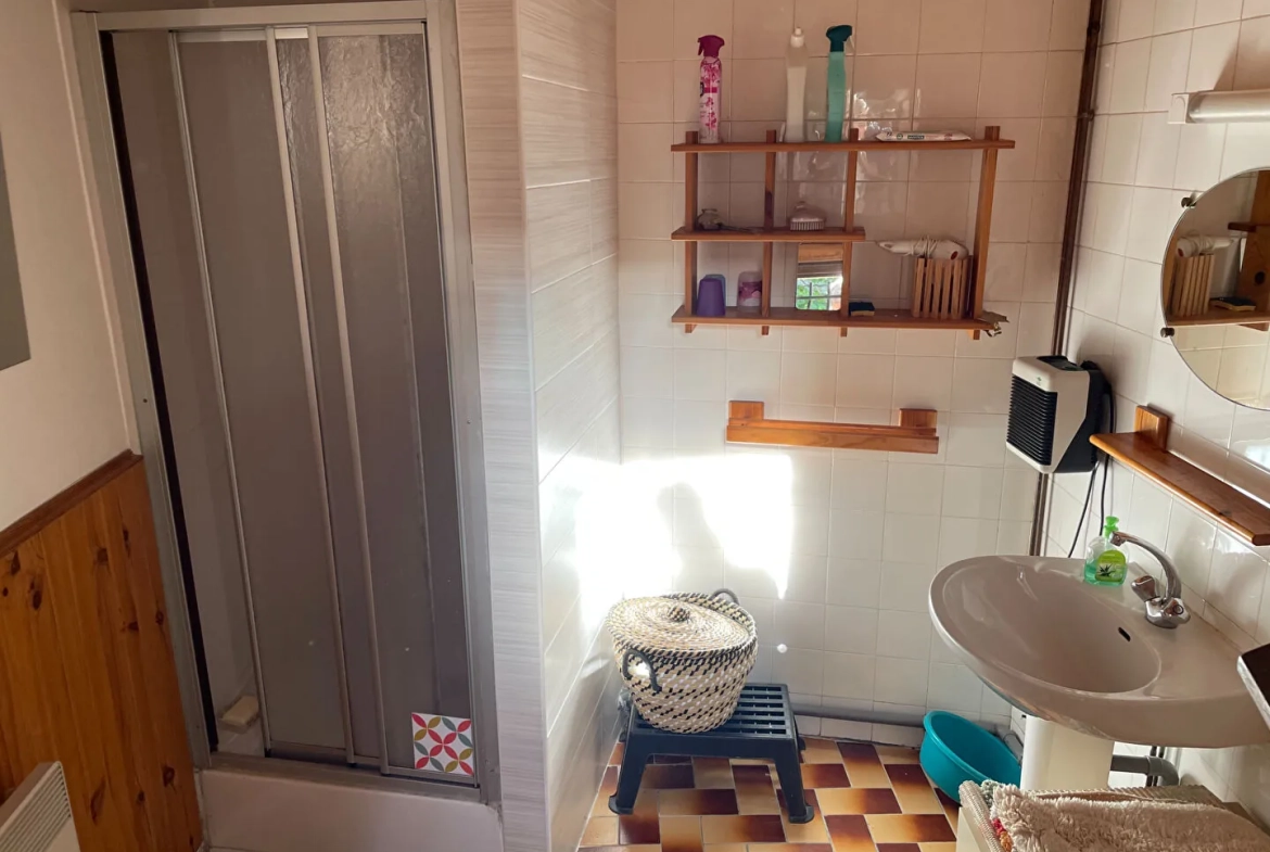 Maison de caractère à Saint Nectaire avec dépendance de 100 m² 