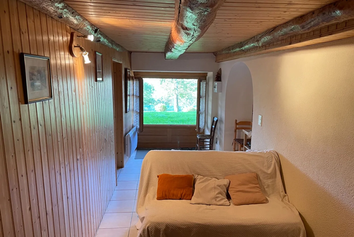 Maison de caractère à Saint Nectaire avec dépendance de 100 m² 