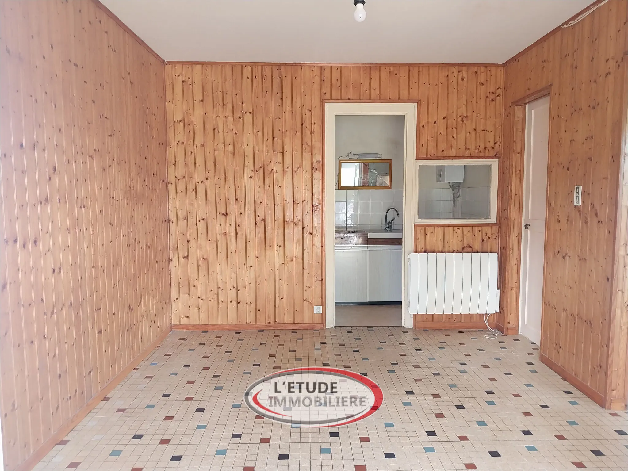 Maison à vendre à Pornic avec grand potentiel d'extension et parking privé 