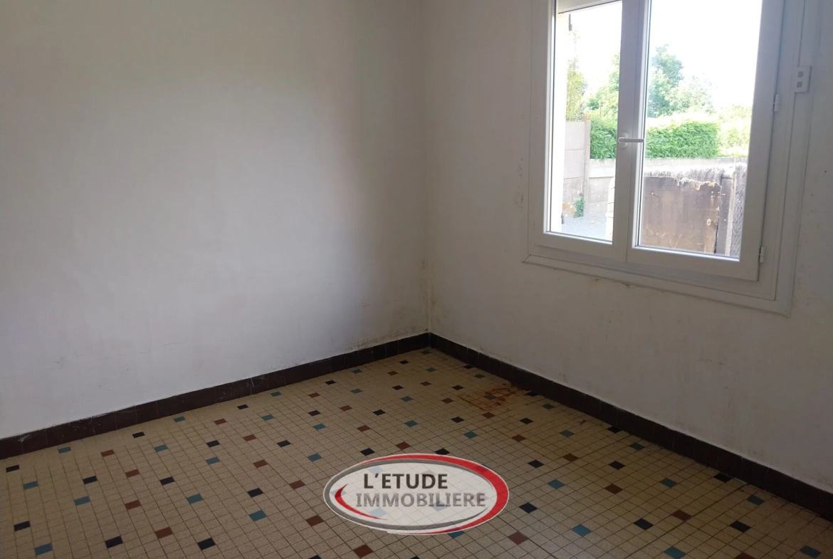 Maison à vendre à Pornic avec grand potentiel d'extension et parking privé 
