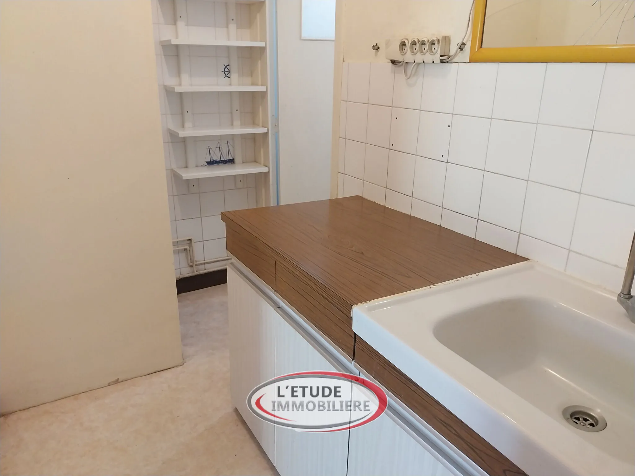 Maison à vendre à Pornic avec grand potentiel d'extension et parking privé 